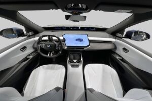 BMW IX3 esikatselu 8