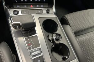 AUDI A6 esikatselu 26