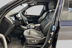 BMW IX3 esikatselu 10