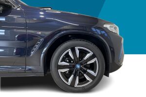 BMW IX3 esikatselu 20