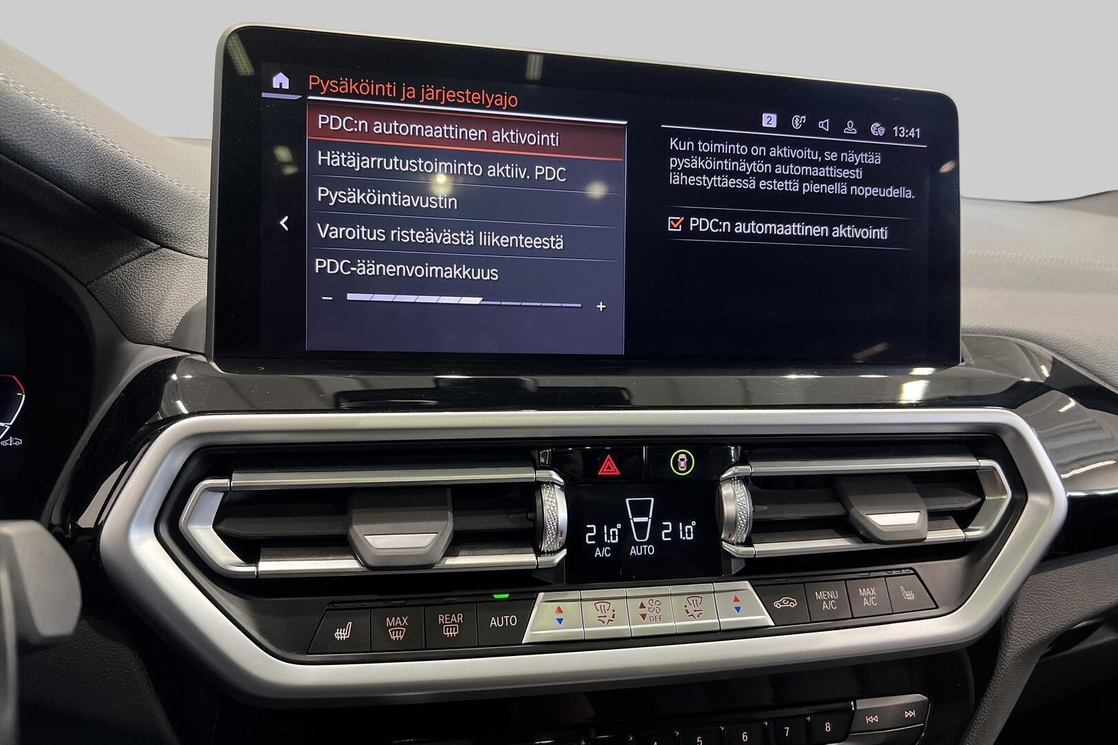 BMW IX3 iso kuva 23
