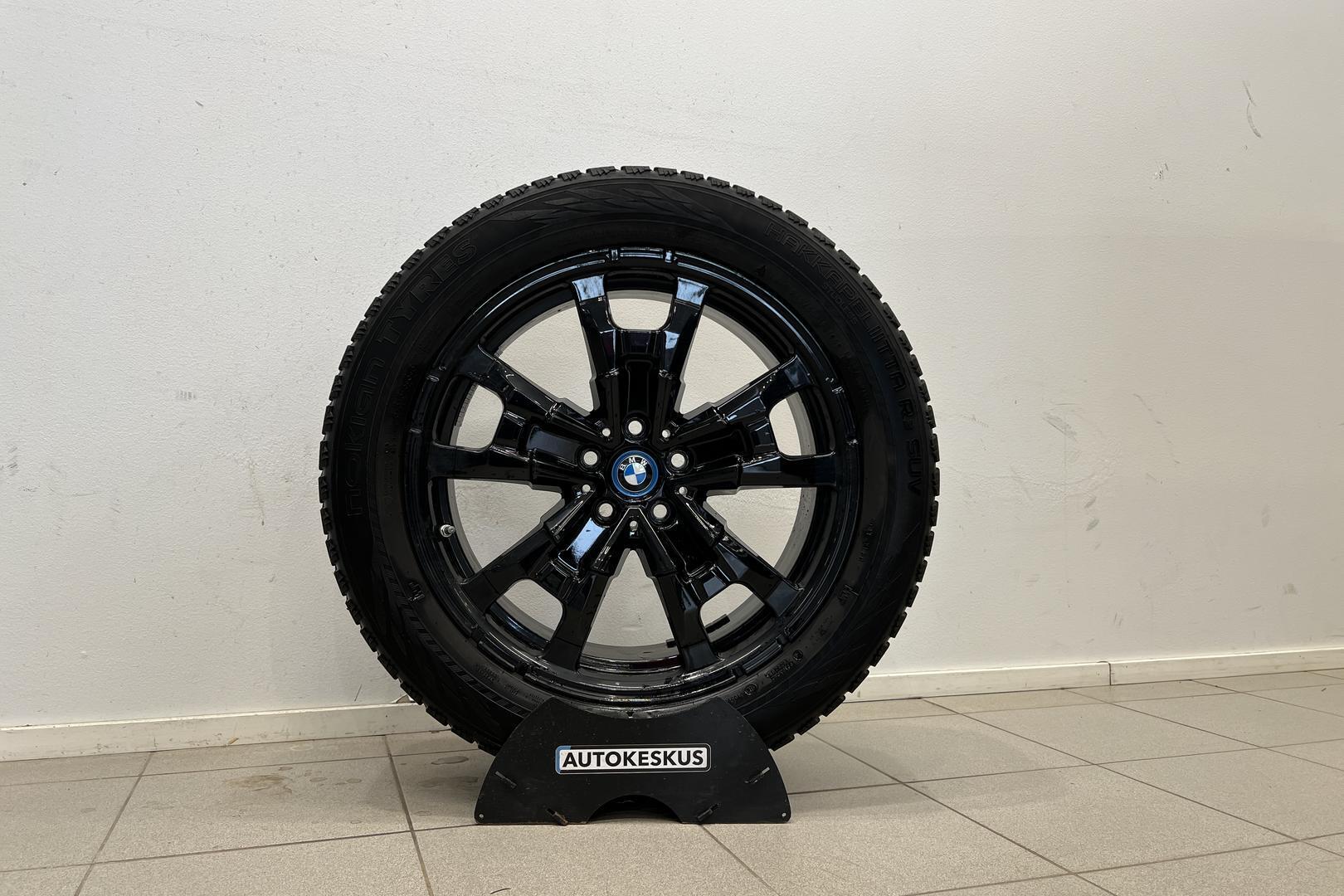 BMW IX3 iso kuva 31