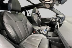 BMW IX3 esikatselu 7