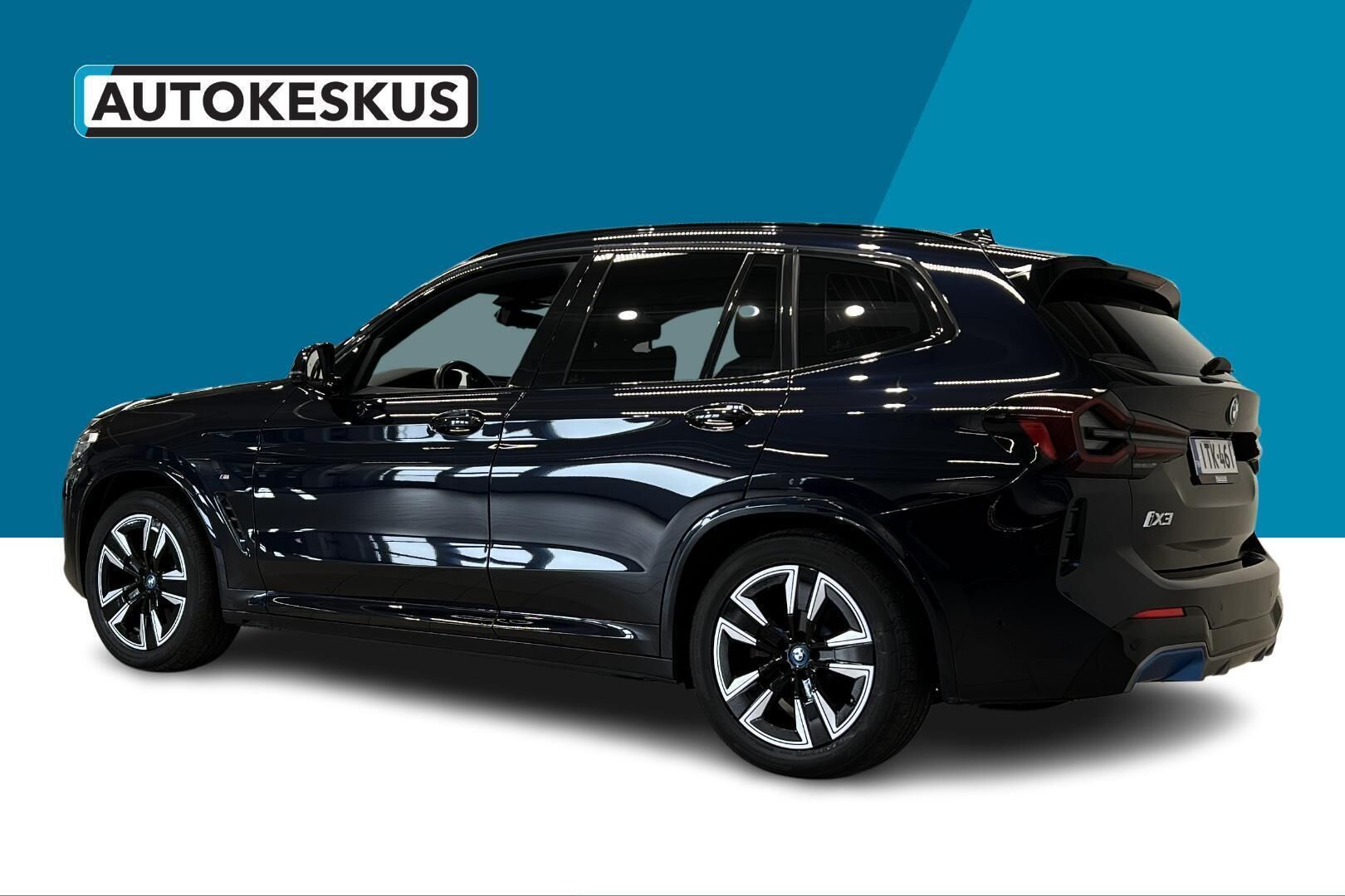 BMW IX3 iso kuva 8