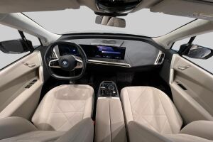 BMW IX esikatselu 11