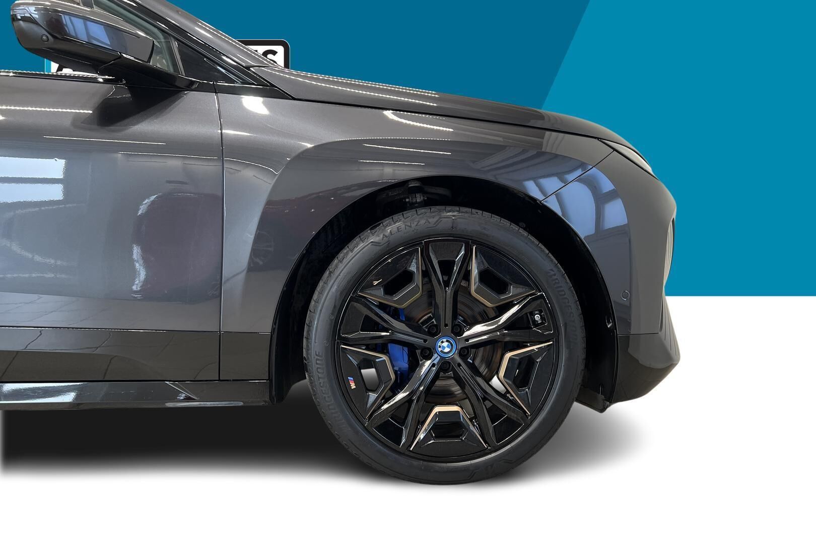 BMW IX iso kuva 13