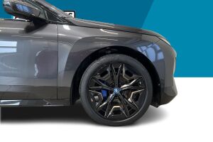 BMW IX esikatselu 13