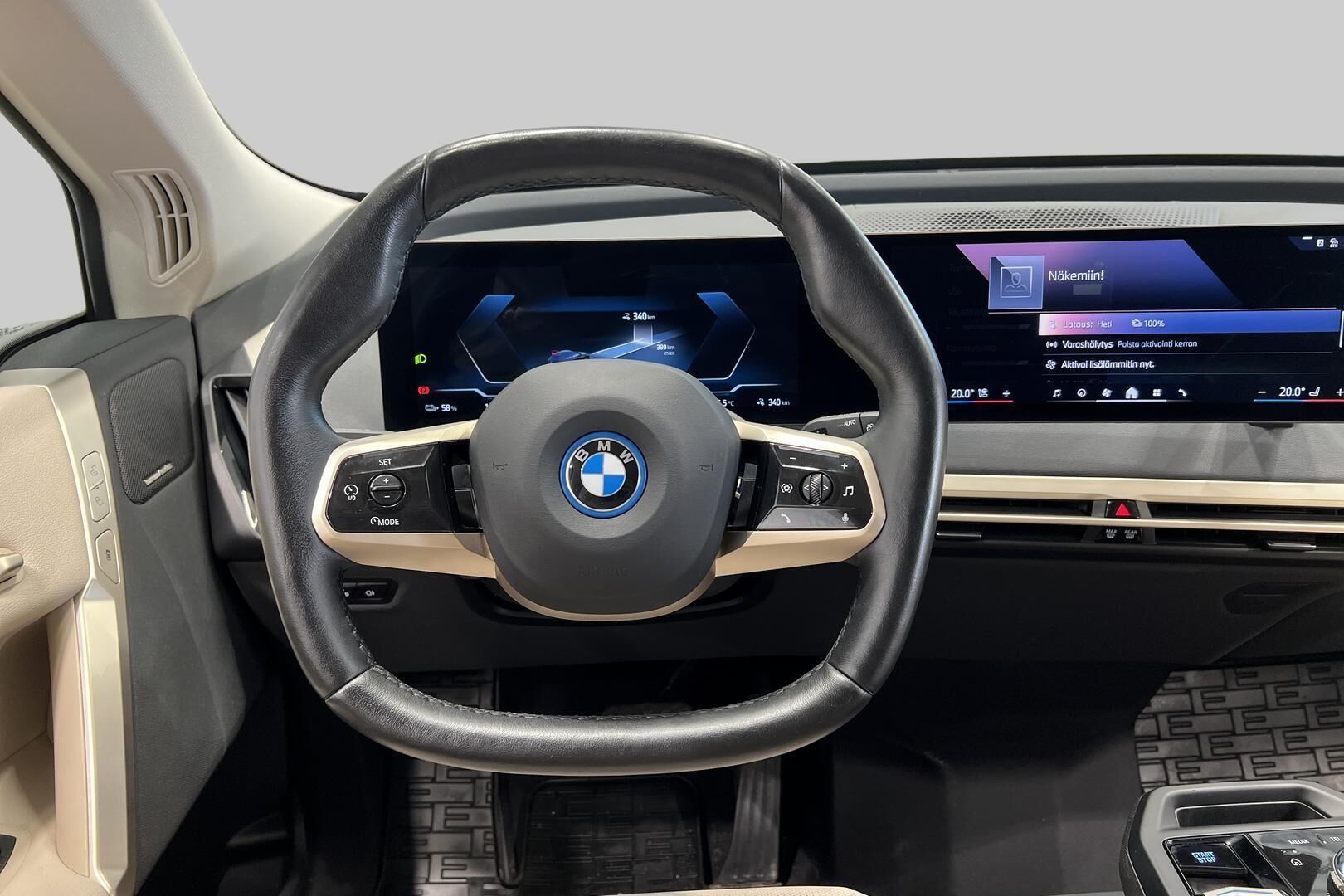 BMW IX iso kuva 35