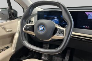 BMW IX esikatselu 36