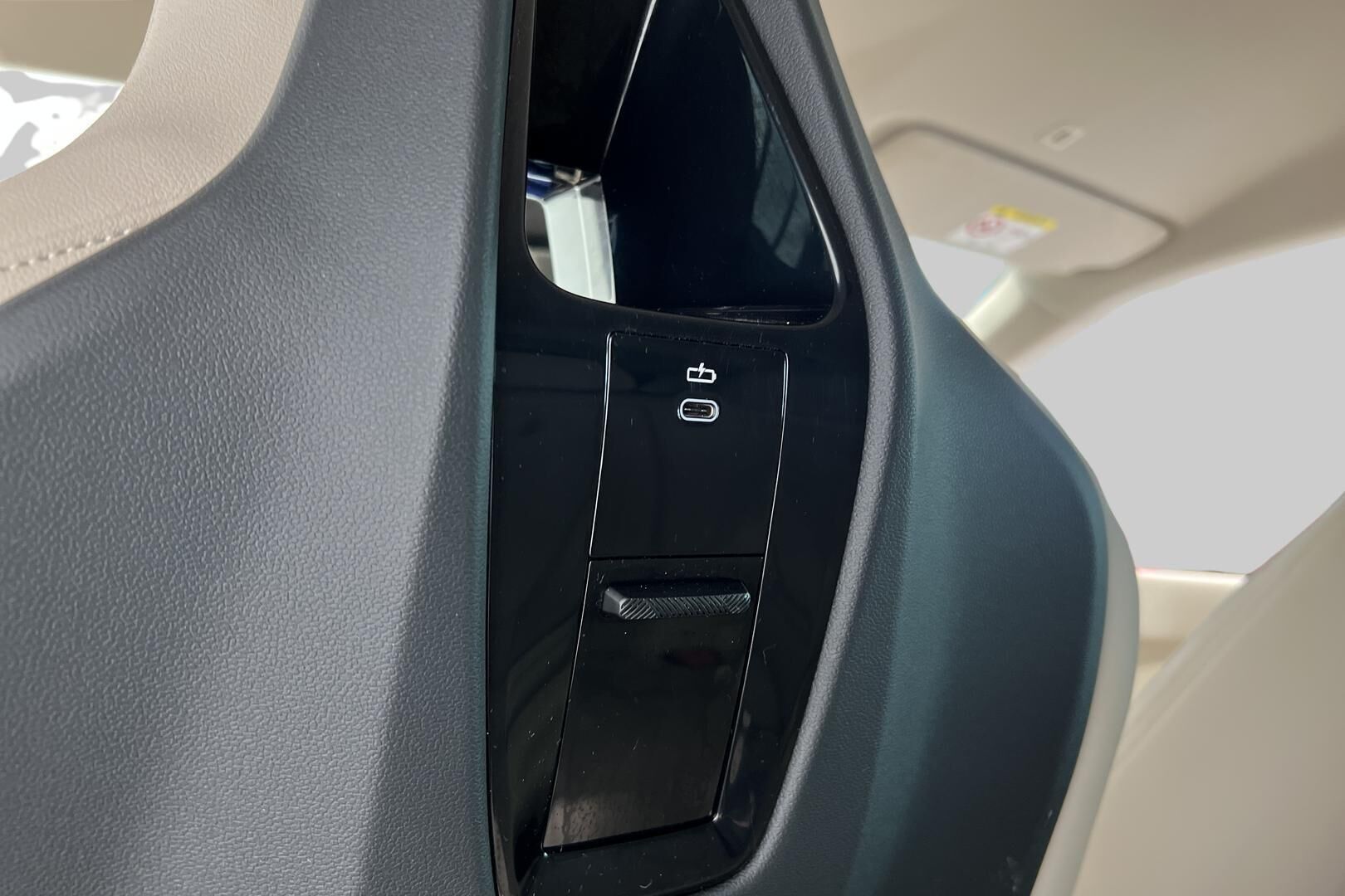 BMW IX iso kuva 37