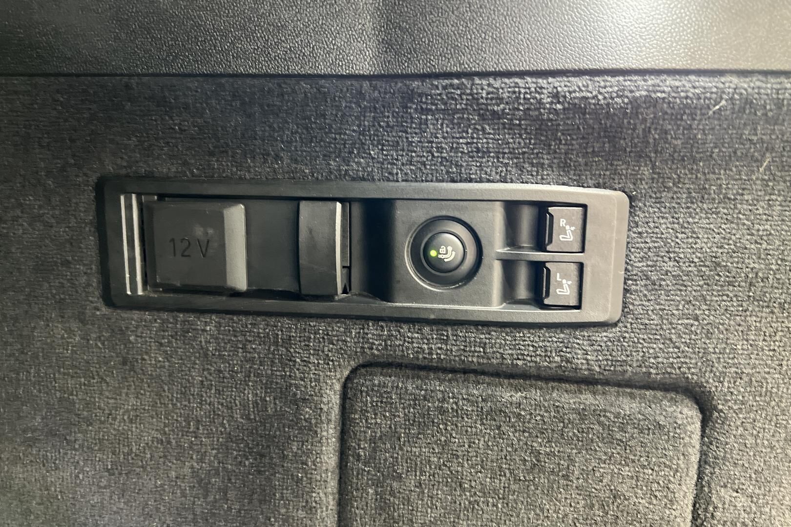 BMW IX iso kuva 39