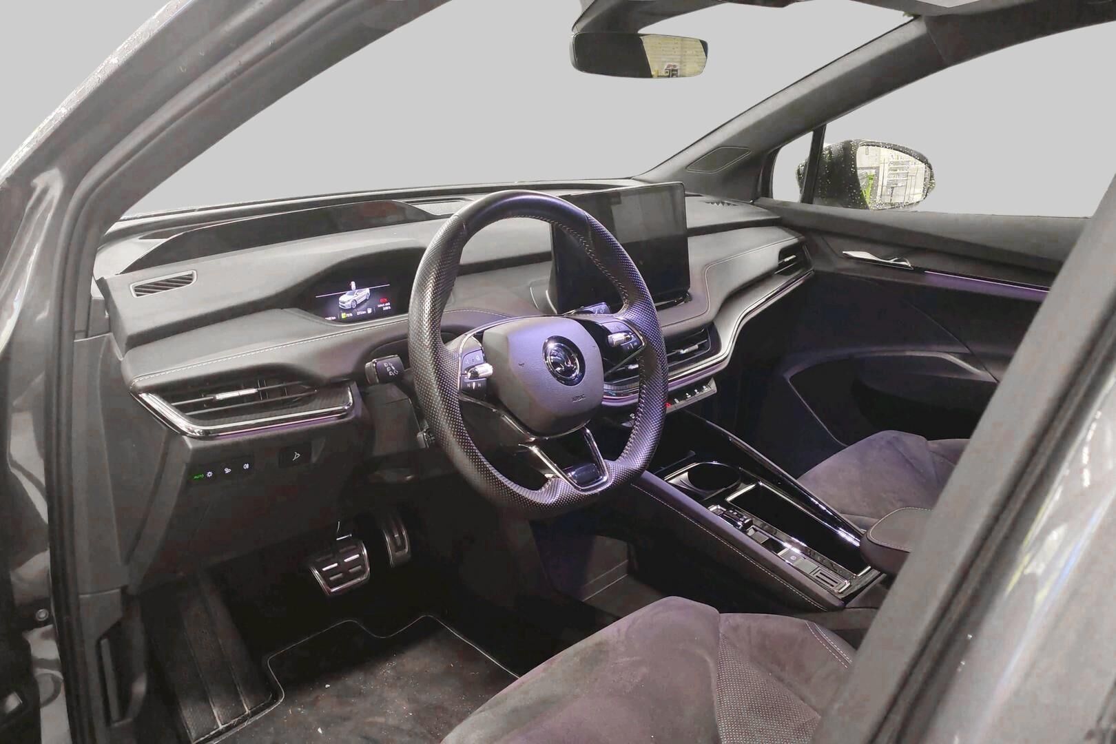 SKODA ENYAQ iso kuva 1