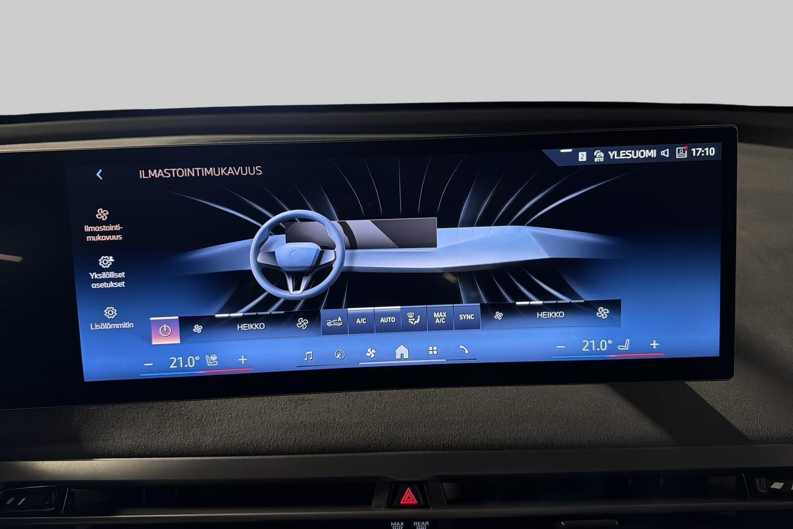 BMW iX iso kuva 29