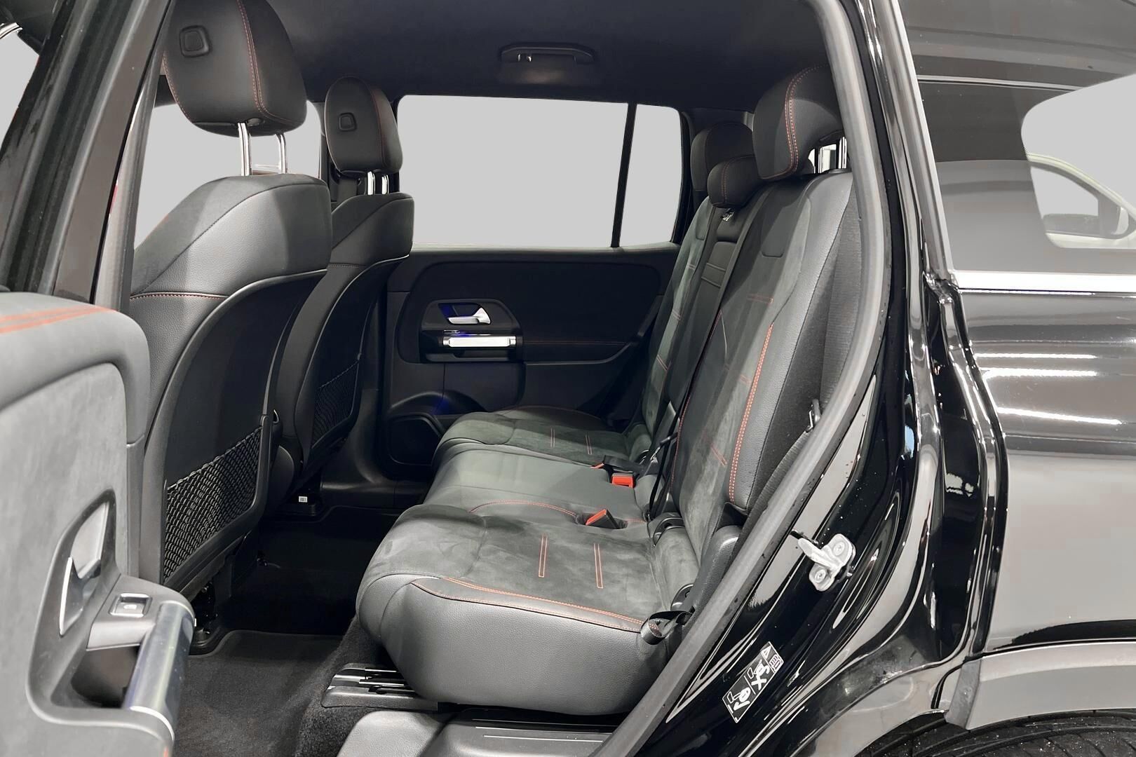 MERCEDES-BENZ EQB iso kuva 10