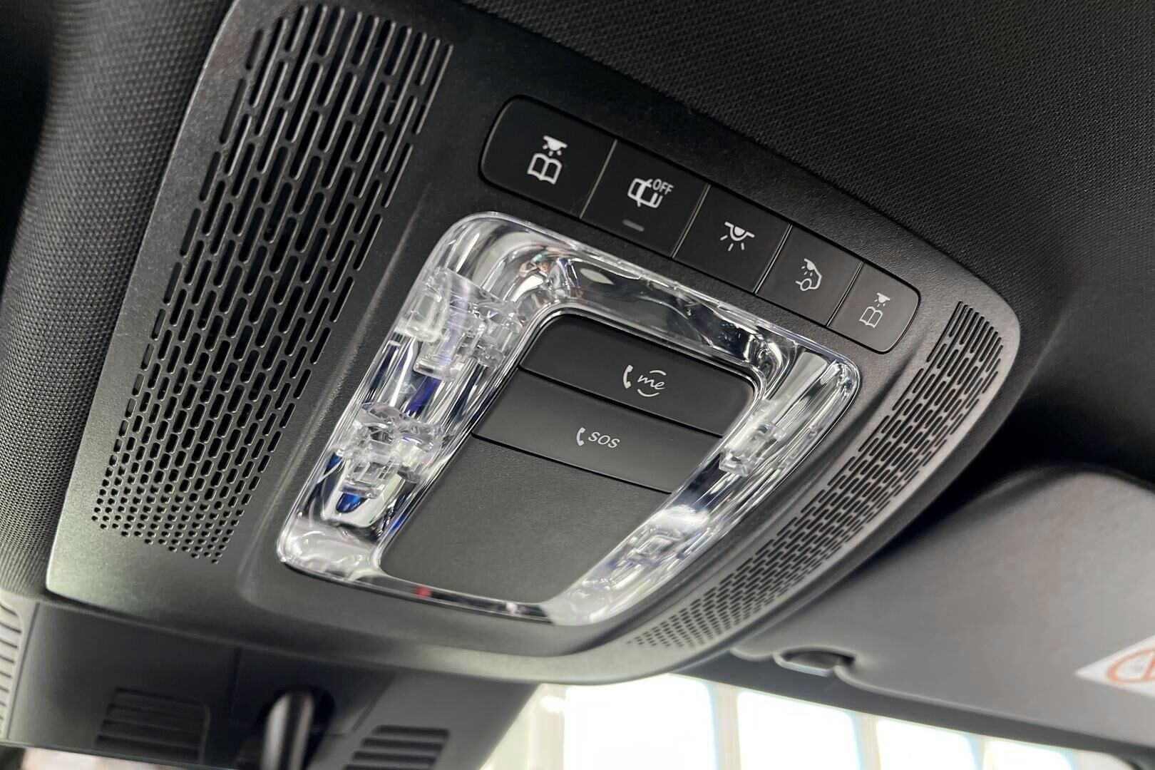 MERCEDES-BENZ EQB iso kuva 29