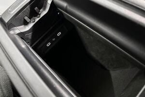 MERCEDES-BENZ EQB esikatselu 30