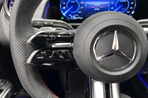 MERCEDES-BENZ EQB esikatselu 32