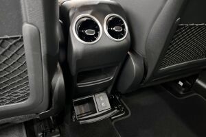 MERCEDES-BENZ EQB esikatselu 36