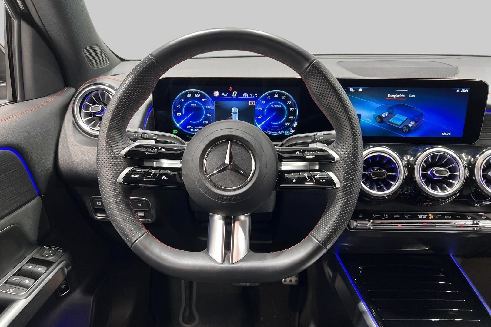MERCEDES-BENZ EQB iso kuva 38