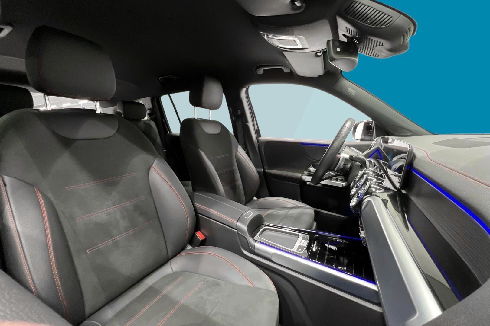 MERCEDES-BENZ EQB iso kuva 44