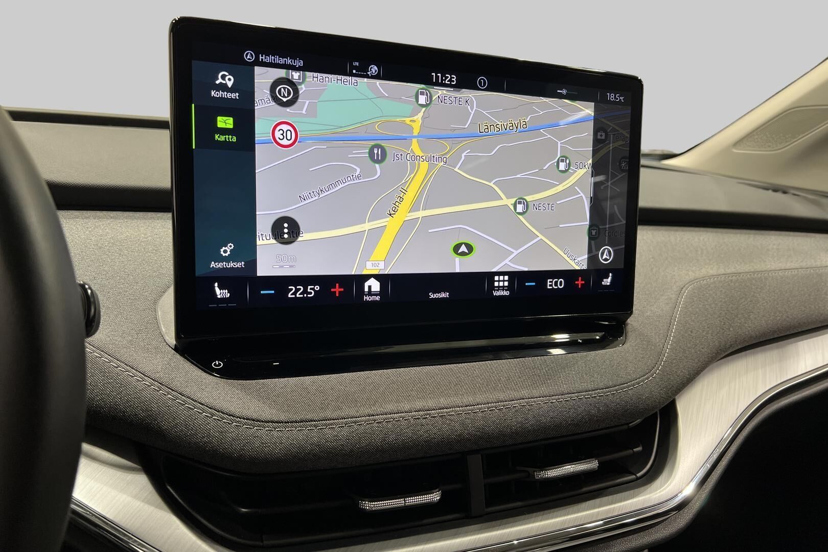 SKODA ENYAQ iso kuva 19