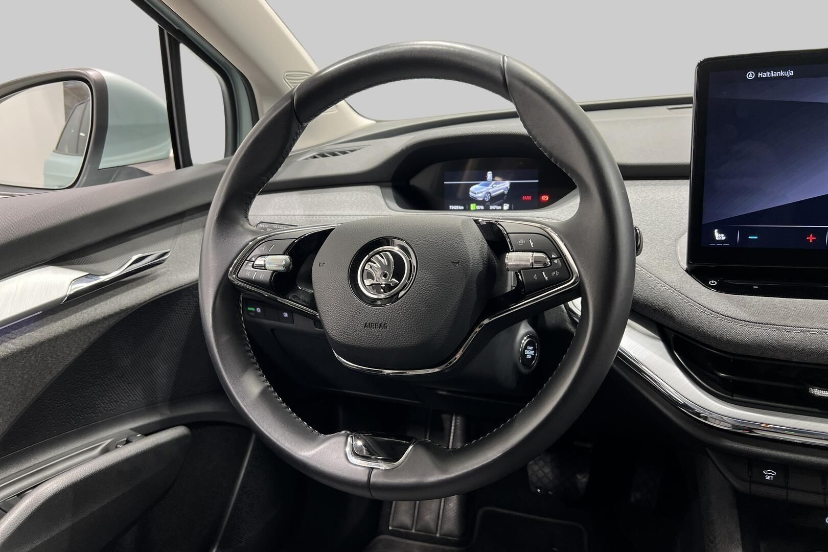 SKODA ENYAQ iso kuva 38
