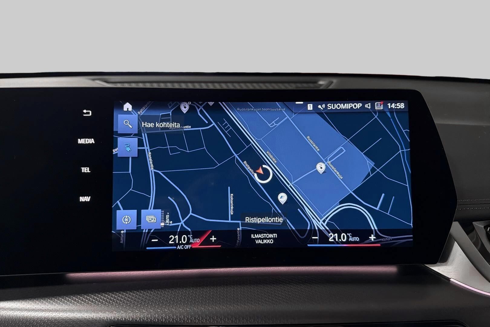 BMW IX1 iso kuva 29