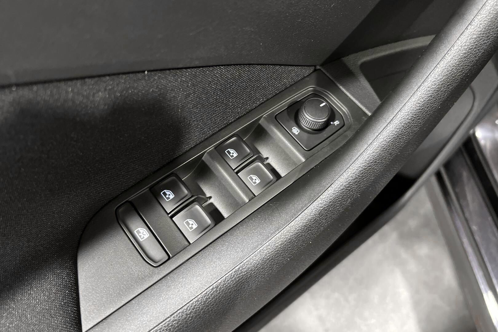 SKODA KAMIQ iso kuva 14