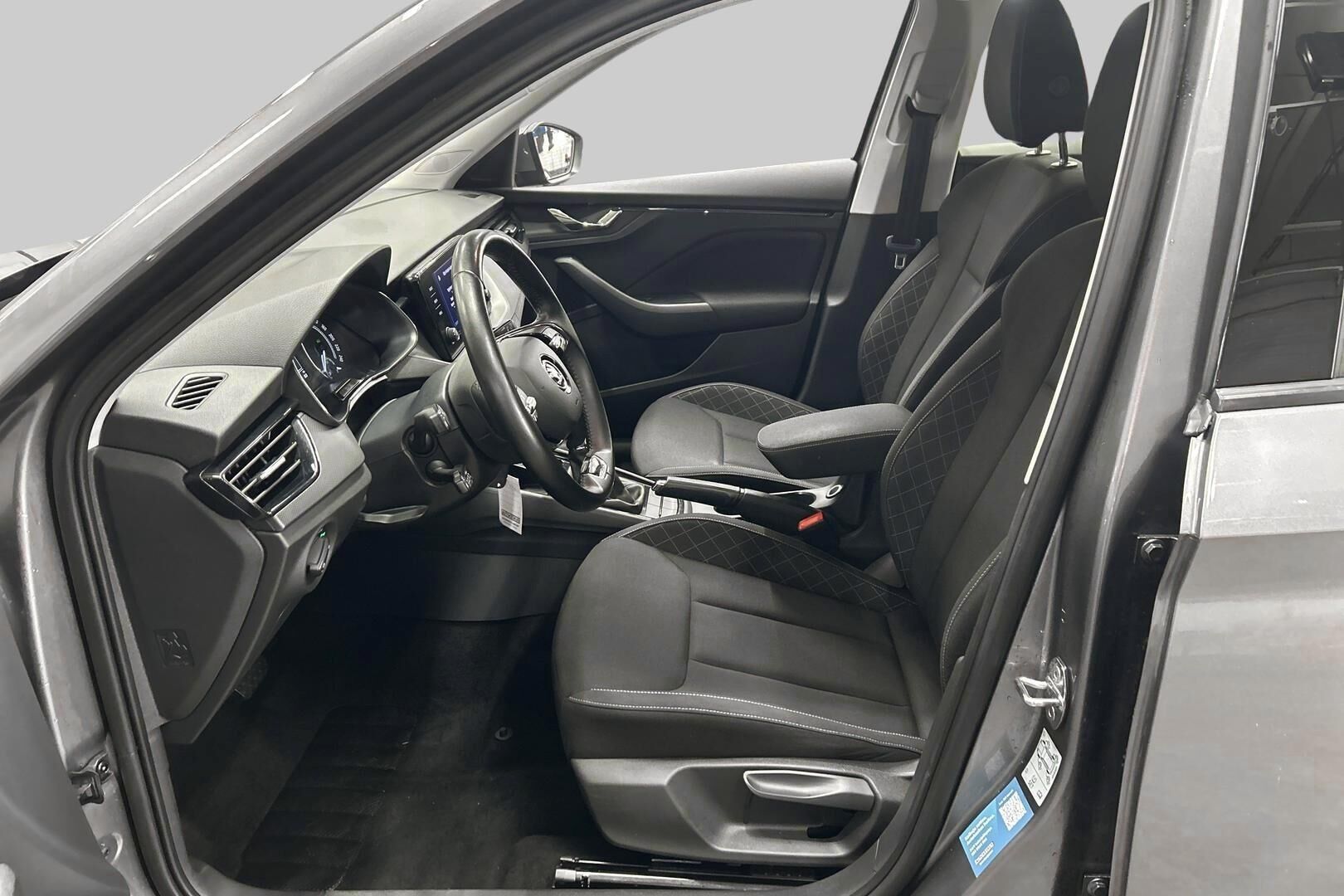SKODA KAMIQ iso kuva 9