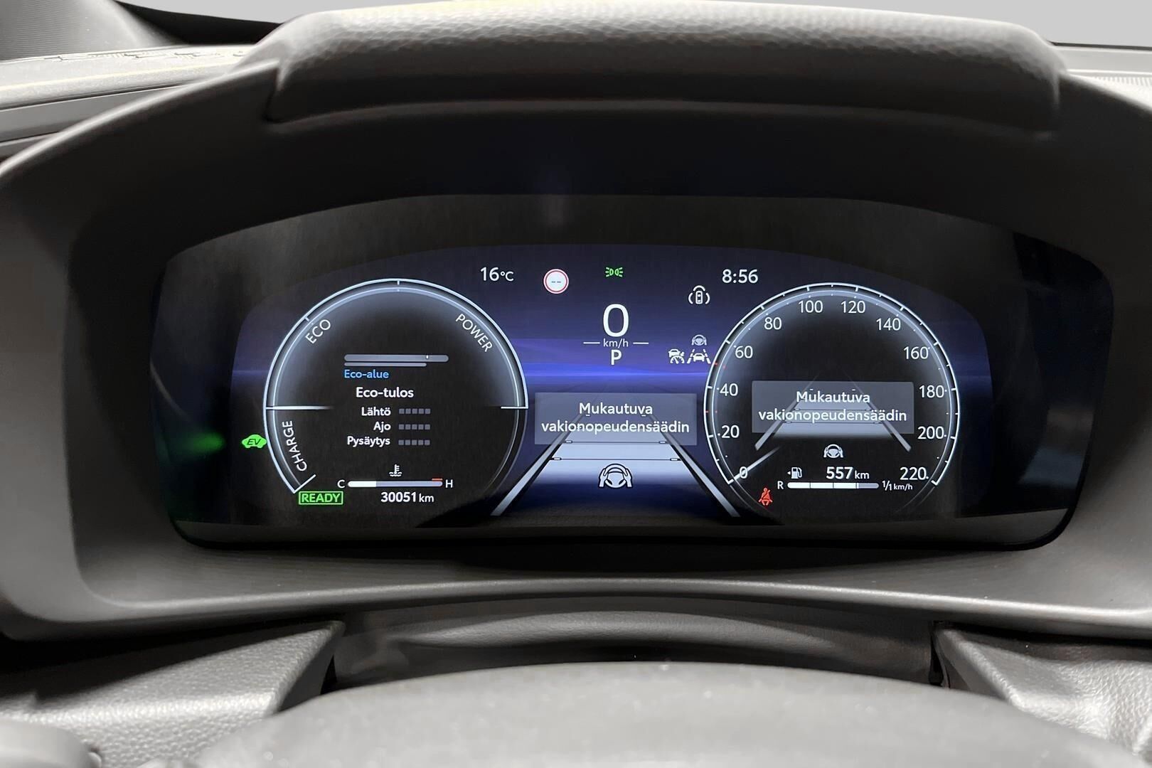 TOYOTA C-HR iso kuva 13