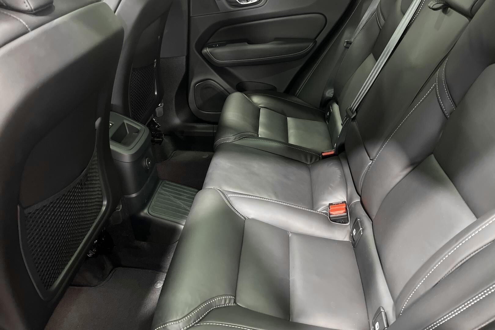 VOLVO XC60 iso kuva 10