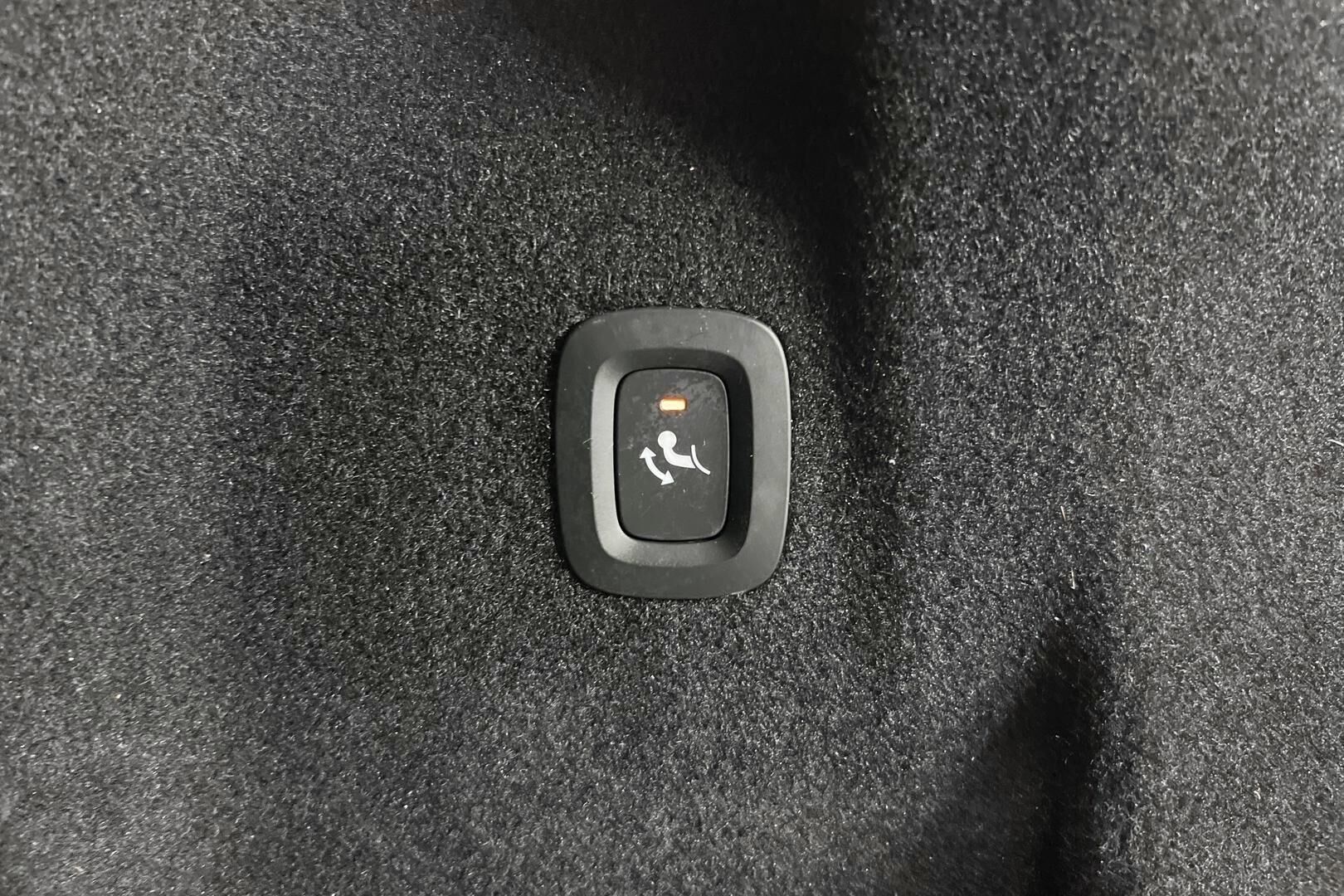 VOLVO XC60 iso kuva 14