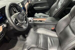 VOLVO XC60 esikatselu 9
