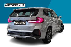 BMW iX1 esikatselu 3