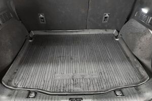 FORD KUGA esikatselu 12