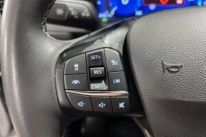 FORD KUGA esikatselu 17