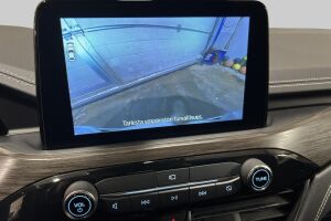 FORD KUGA esikatselu 26