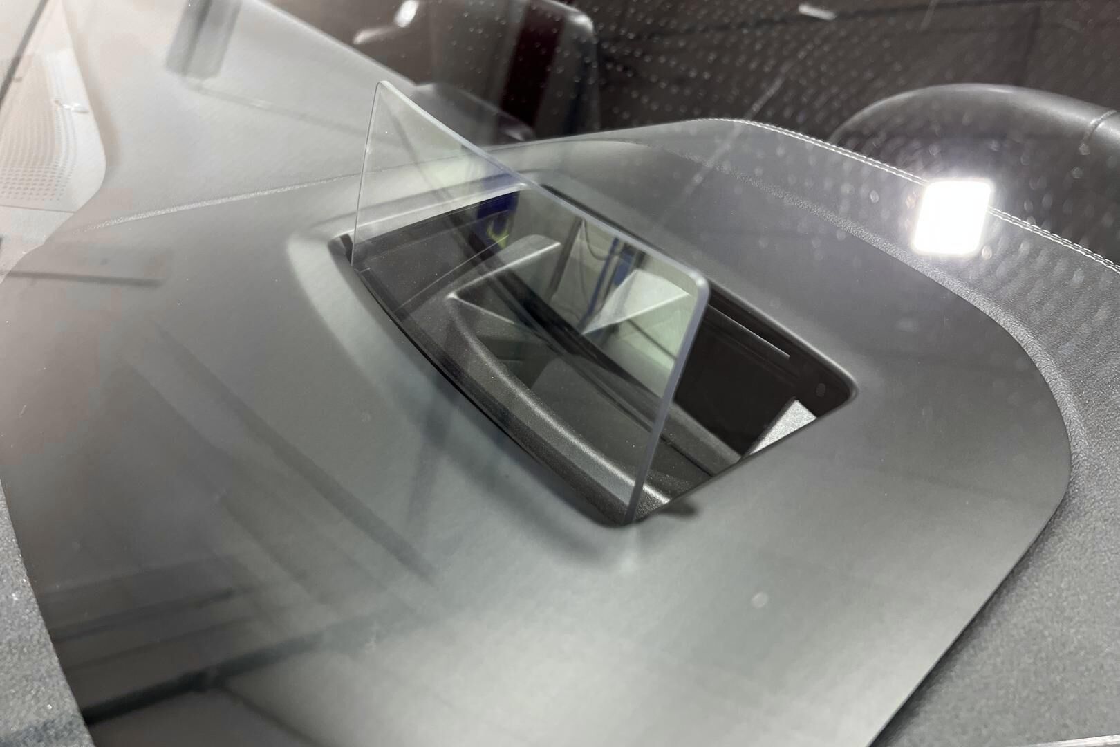 FORD KUGA iso kuva 27