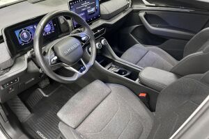 SKODA KODIAQ esikatselu 8
