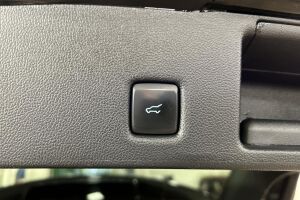 FORD KUGA esikatselu 15