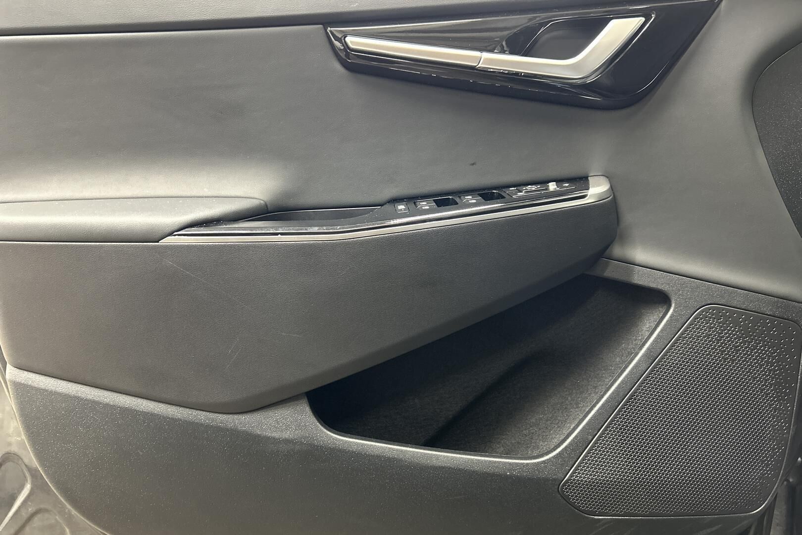 KIA EV6 iso kuva 18