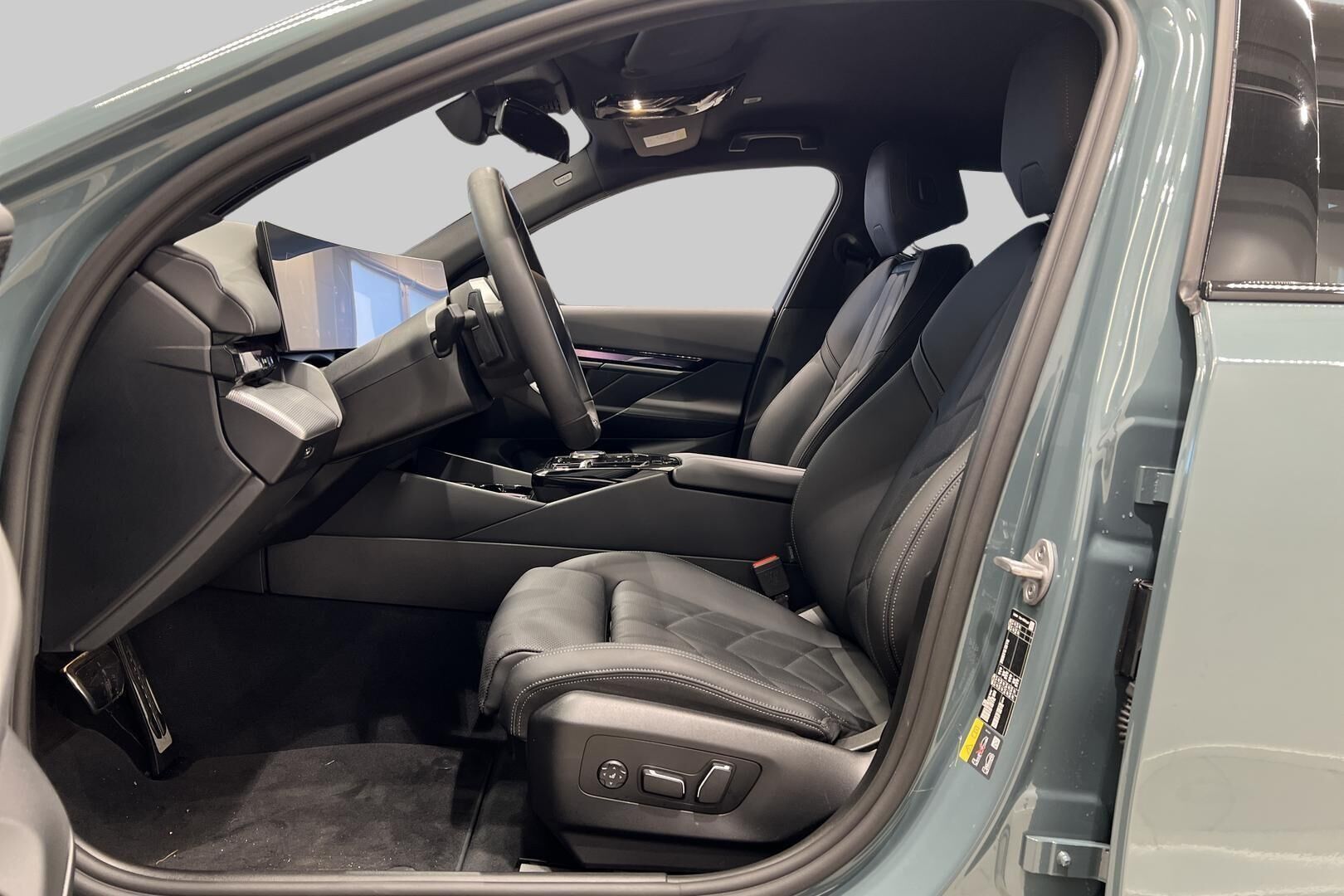 BMW 5-SARJA iso kuva 11