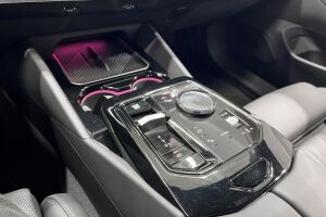 BMW 5-SARJA esikatselu 23