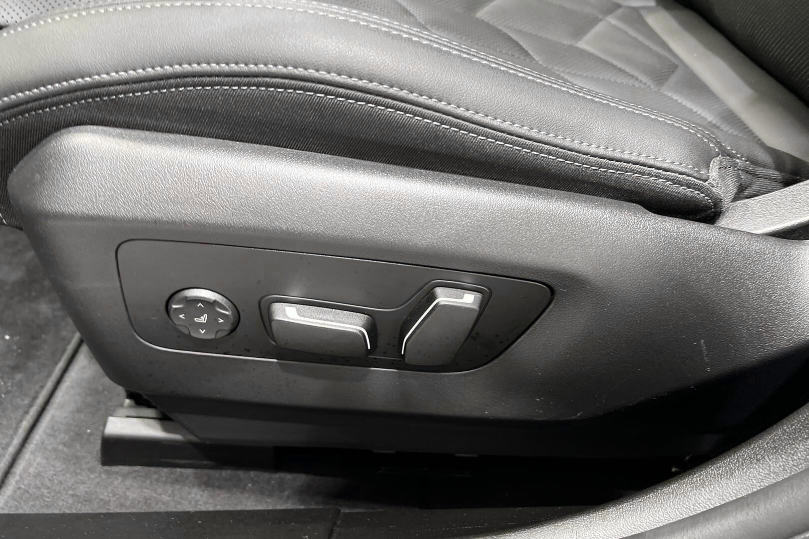 BMW 5-SARJA iso kuva 30