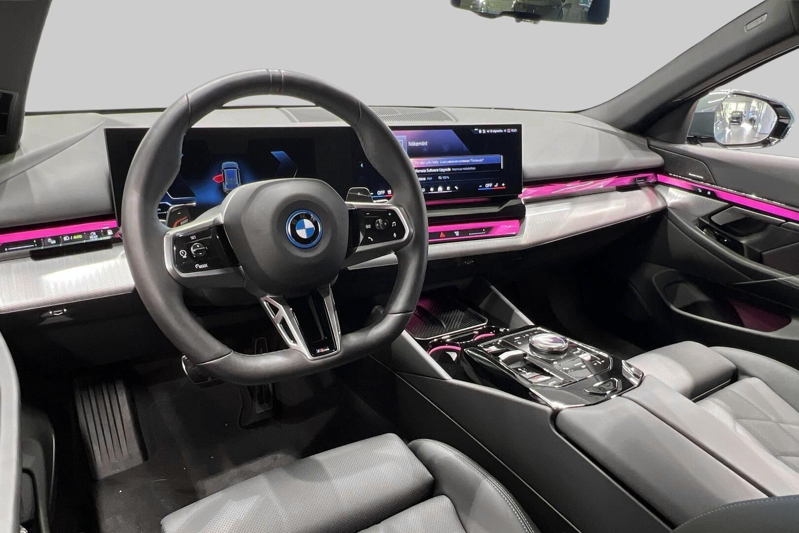 BMW 5-SARJA iso kuva 42