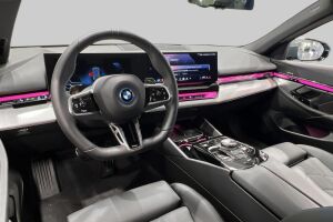 BMW 5-SARJA esikatselu 42