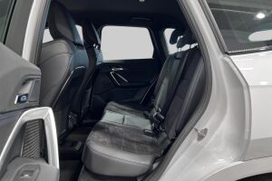 BMW IX1 esikatselu 9