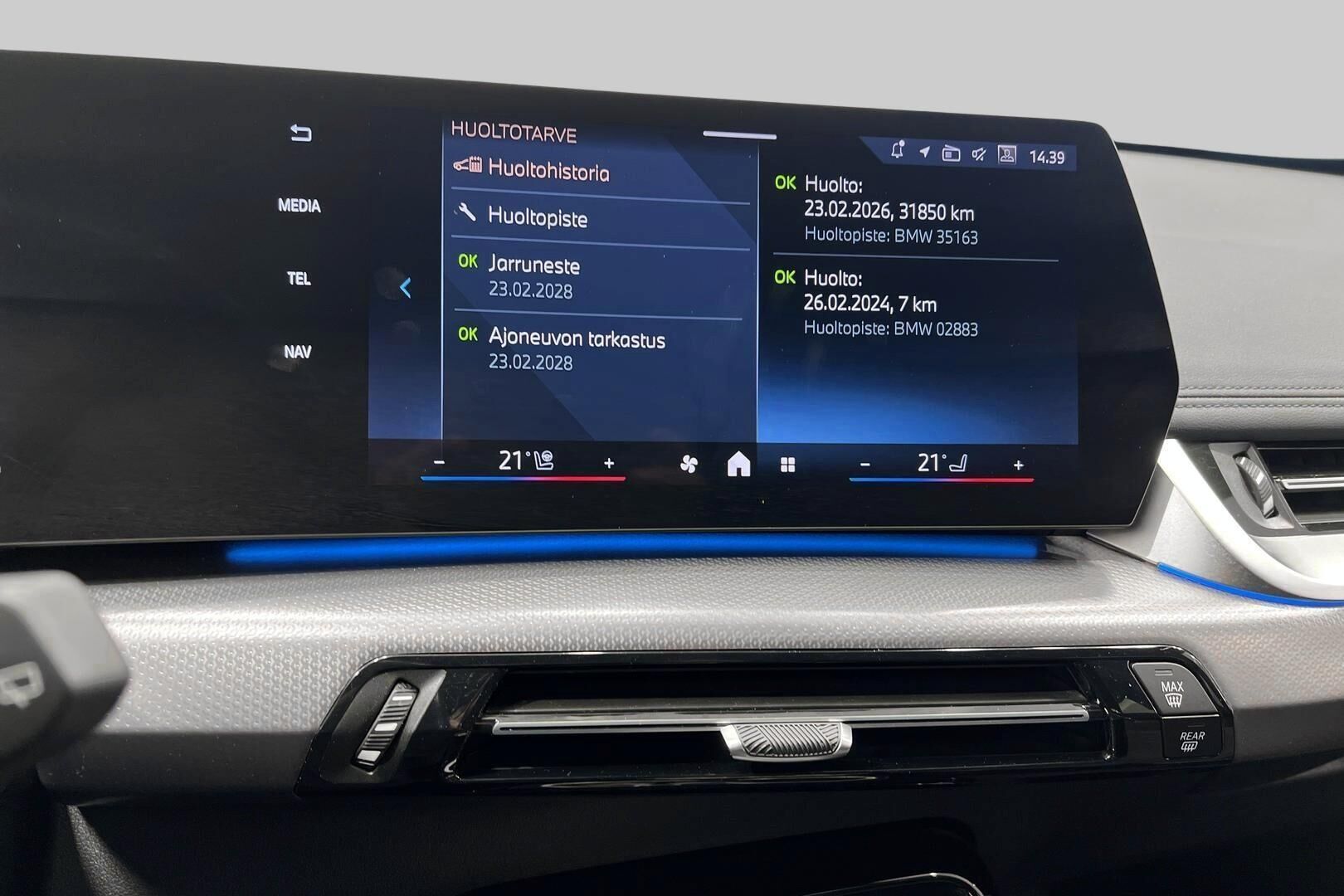 BMW IX1 iso kuva 15
