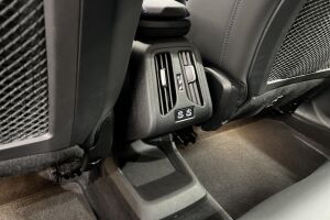 BMW IX1 esikatselu 28