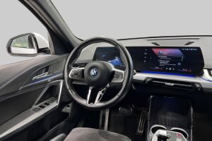 BMW IX1 esikatselu 29